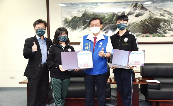 南投運動舞蹈賽成績優異 縣長林明溱頒獎勉勵 - https://www.watchmedia01.com