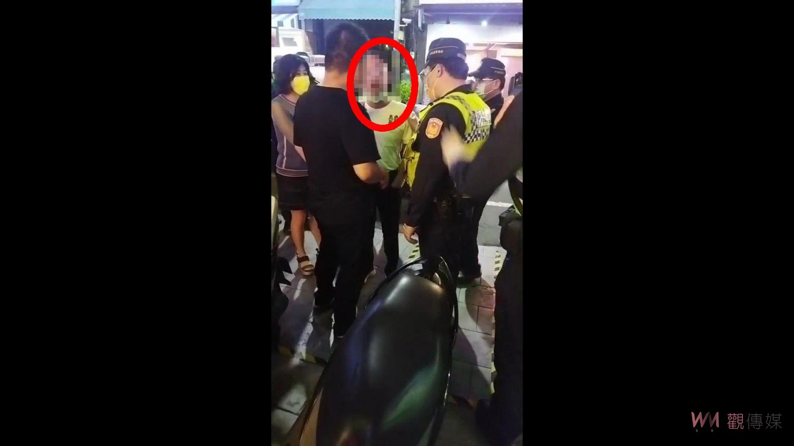 影／最壞示範！和美鎮長阮厚爵脫口罩抽菸囂張嗆警「你很大吼？」 - https://www.watchmedia01.com