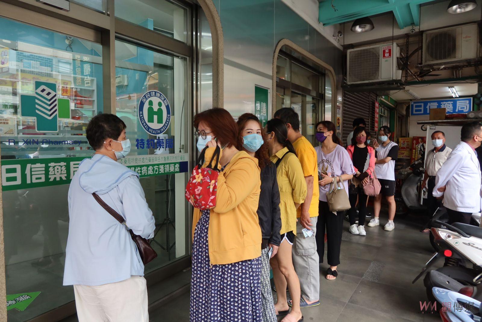 影／快篩試劑實名制開賣　藥局說：接到通知下週供貨量還會增加 - https://www.watchmedia01.com