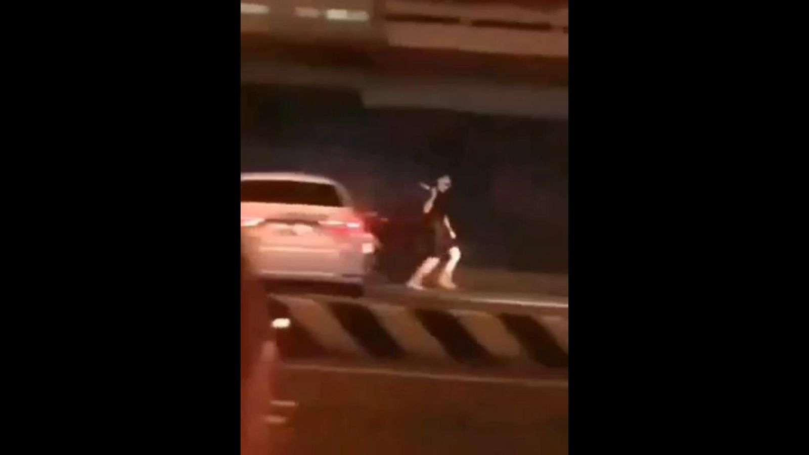 影／為了D奶檳榔西施　彰化街頭械鬥大火拼！警起出手電筒刀 - https://www.watchmedia01.com