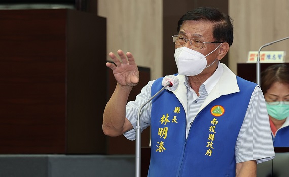 買快篩排長龍 林明溱不捨弱勢無助 宣示「縣長買給你」 - https://www.watchmedia01.com