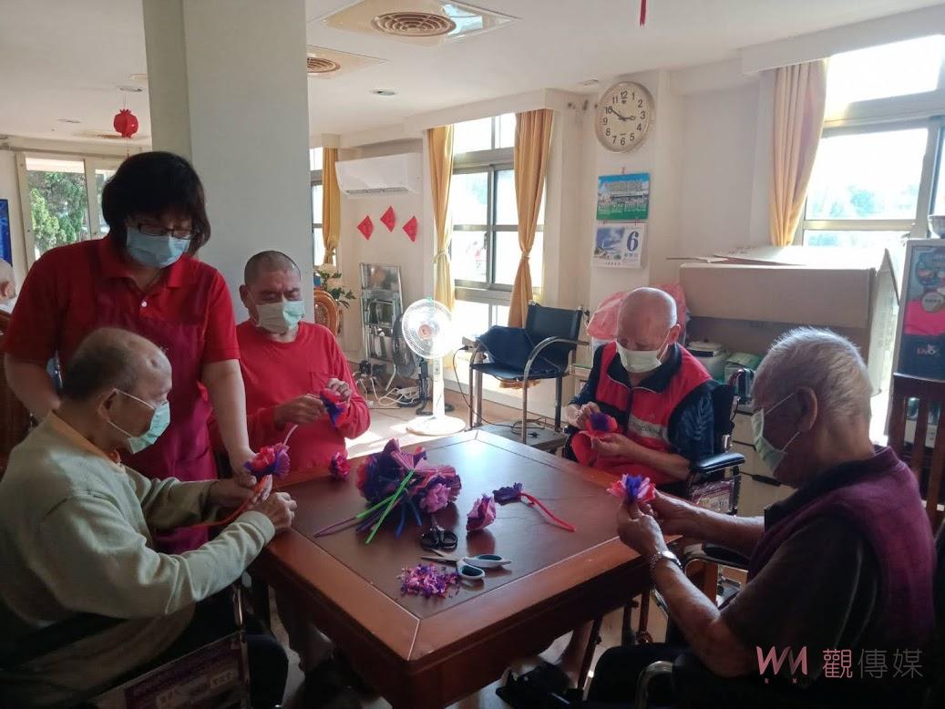 紓壓又溫心！寵愛住民！彰化榮家辦理溫馨手作感恩活動 - https://www.watchmedia01.com