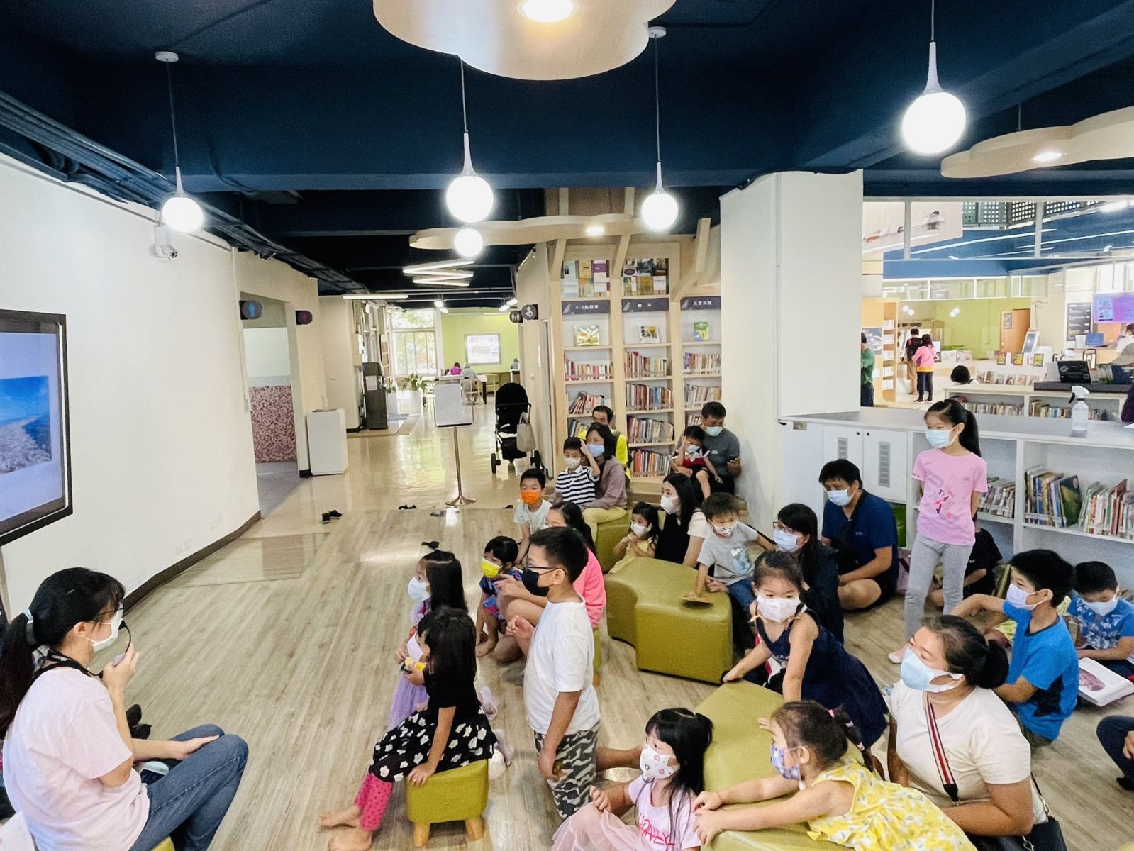 愛閱讀也愛地球 中市圖攜手地方文化館推動海洋環保 - https://www.watchmedia01.com