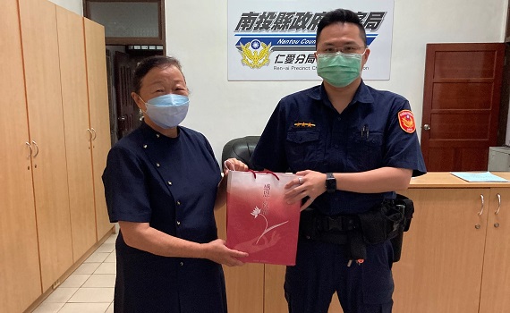 上人暨全球慈濟人的祝福 滋潤警消人員日夜奔波辛勞的心靈 - https://www.watchmedia01.com