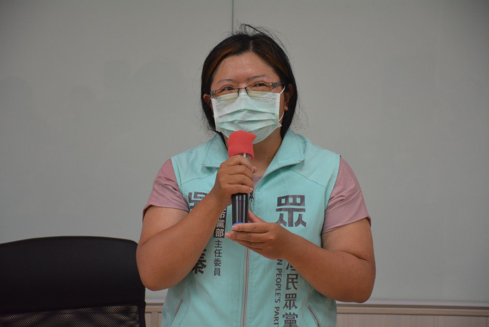 民眾黨號召善心公益團體　捐唾液快篩試劑幫助特敎學童 - https://www.watchmedia01.com
