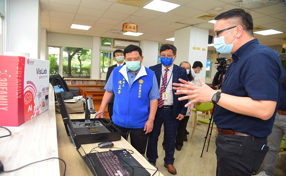 助推南投縣AI教育智泰科技捐逾億AI圖像辨識軟體嘉惠12校 - https://www.watchmedia01.com