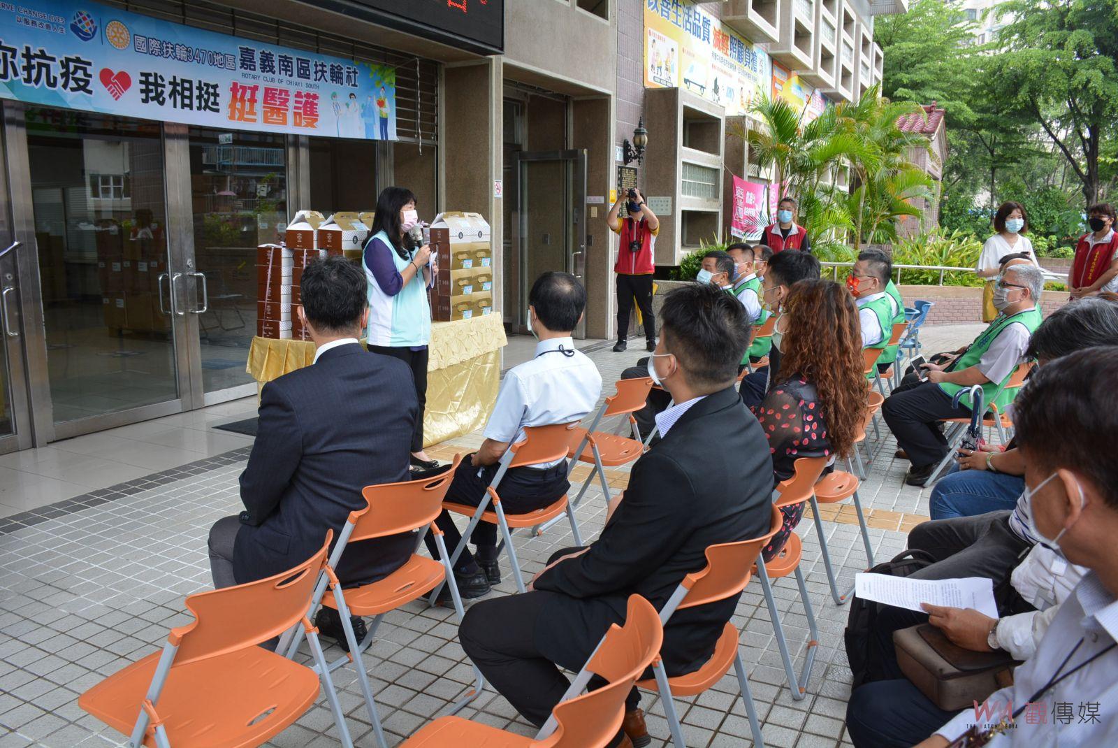 扶輪社贈餐盒　為前線醫療防疫人員加油打氣 - https://www.watchmedia01.com