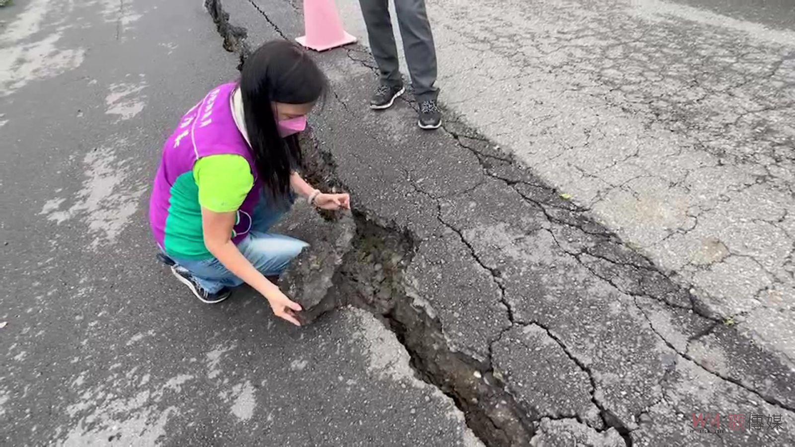 影／又裂開了！和美鎮普道院旁防汛道路「裂」出長長裂痕　居民憂心忡忡 - https://www.watchmedia01.com
