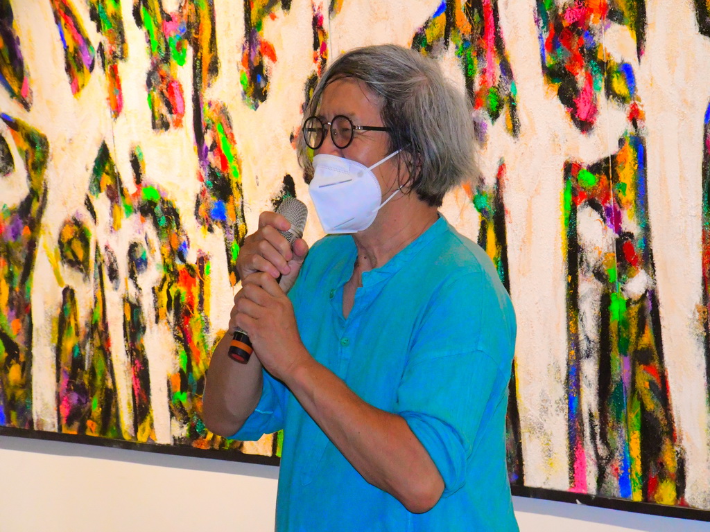 彰女退休老師陳瓦木個展 從具象半抽象到抽象完彰顯藝術大成 - https://www.watchmedia01.com