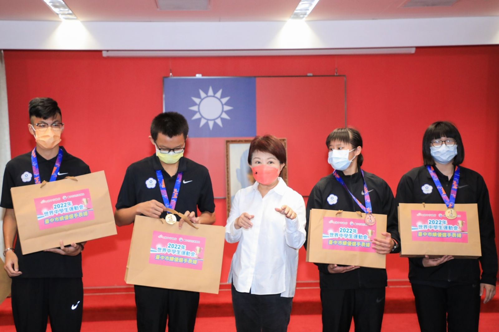 2022世中運台中選手勇奪5金4銀3銅 盧市長頒獎表揚台中小將 - https://www.watchmedia01.com