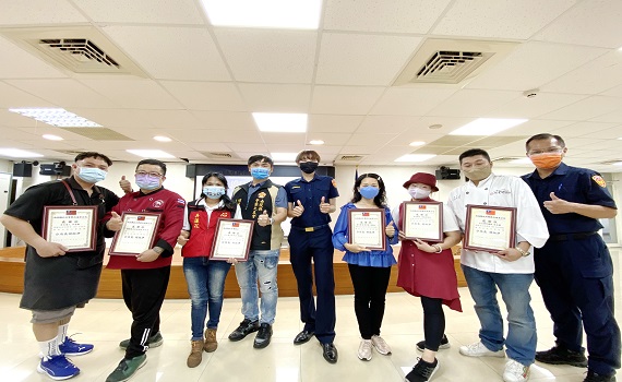 埔里波麗士提前慶祝警察節 防疫中帶有溫馨 - https://www.watchmedia01.com