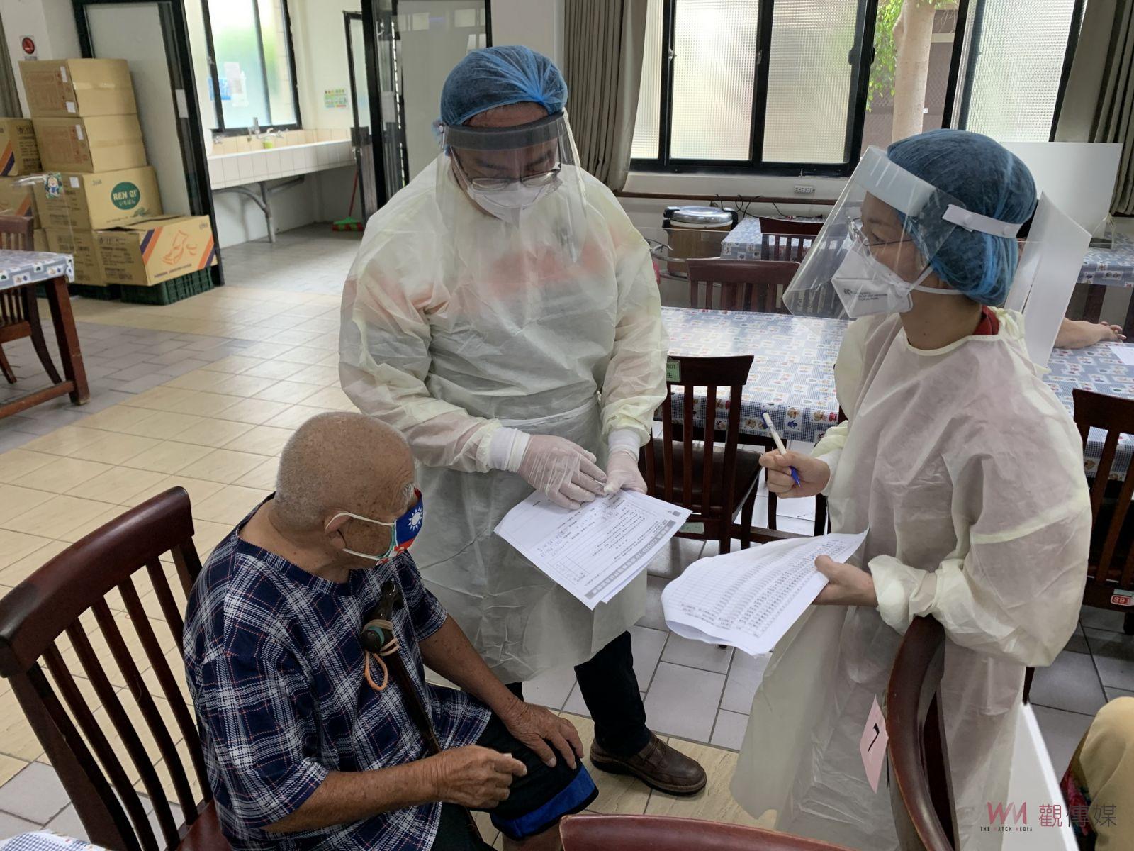 影／防疫情再度捲土而來　中彰榮家長輩實施接種第二次追加劑 - https://www.watchmedia01.com