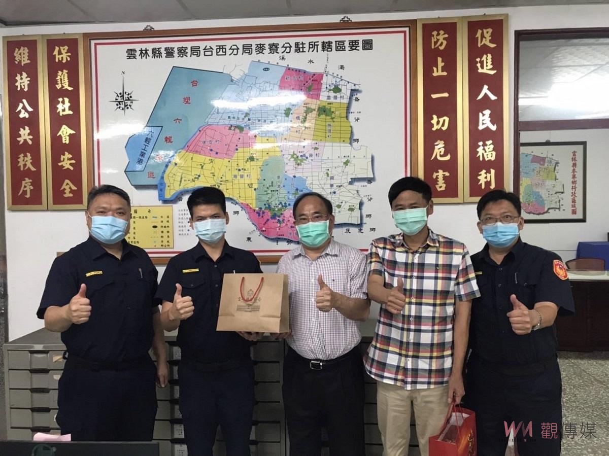 臺西警分局抓槍掃毒破竊案　雲縣副局長陳源輝頒好警茶 - https://www.watchmedia01.com