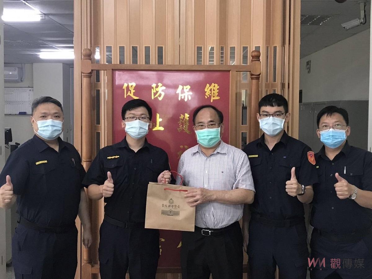 臺西警分局抓槍掃毒破竊案　雲縣副局長陳源輝頒好警茶 - https://www.watchmedia01.com
