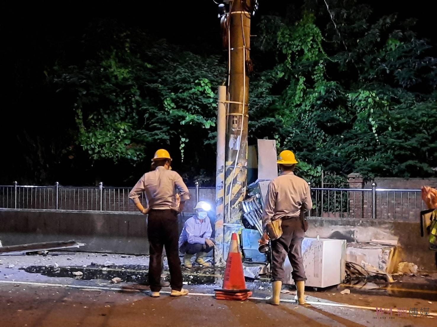影／酒駕的代價！國產鋼砲稱號的掀背車撞變電箱　車輛噴飛還「倒頭栽」 - https://www.watchmedia01.com