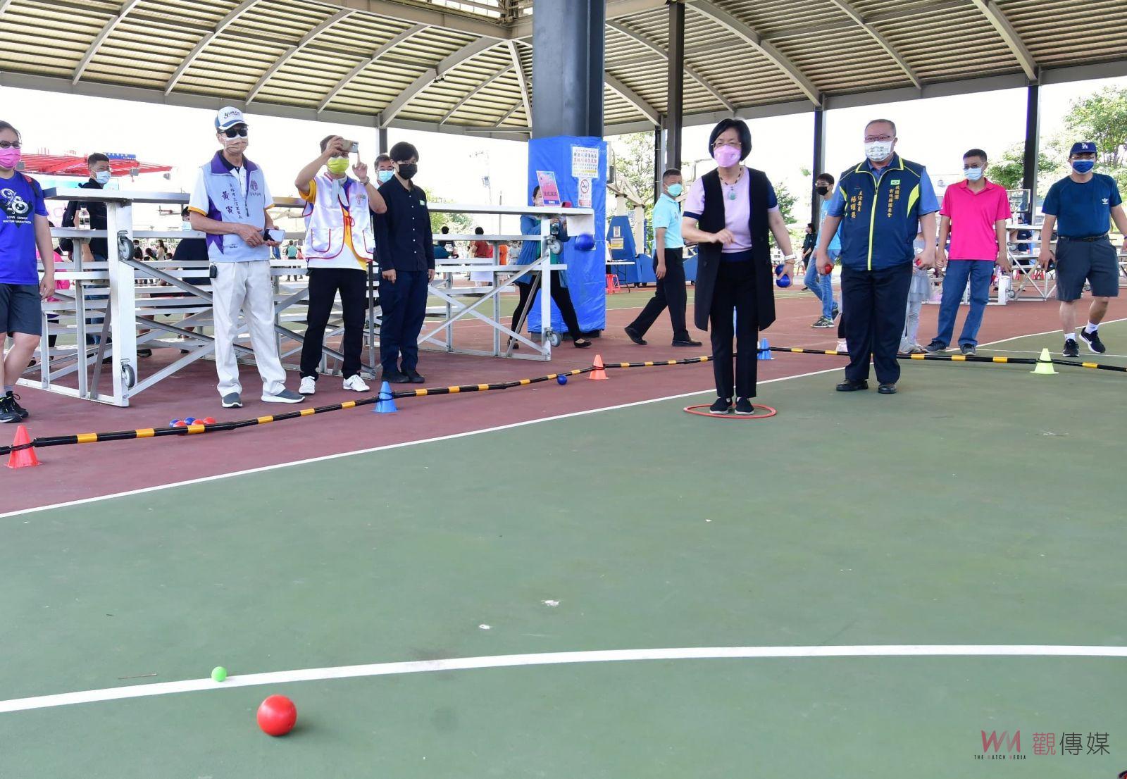 影／111年運動i臺灣推廣女性參與運動　全家瘋運動~活力滿載High起來 - https://www.watchmedia01.com