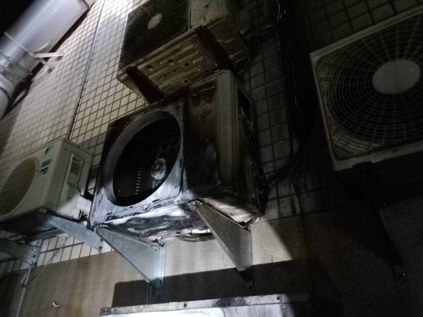 嚇死寶寶！彰化基督教醫院總院室外空調機濃煙引燃　人員均安 - https://www.watchmedia01.com