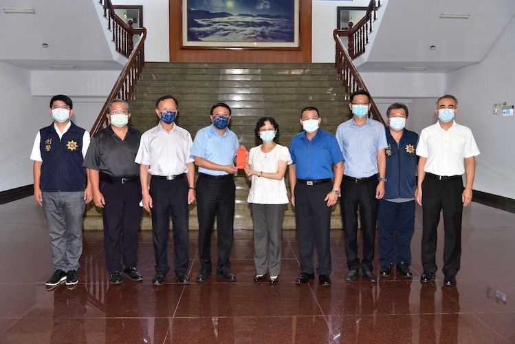 嘉縣警查獲電纜線大盜　台電嘉義區處捐贈獎勵金 - https://www.watchmedia01.com