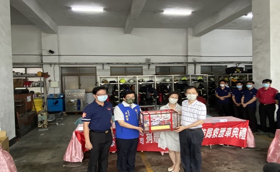 南投縣政府獲贈救護車1輛、可攜式自動心肺復甦機1組 - https://www.watchmedia01.com