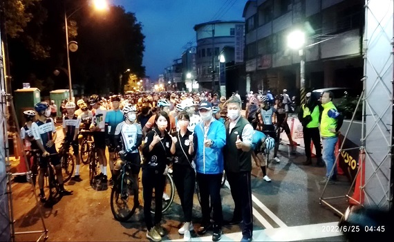 永不放棄武嶺自行車活動登場 18國1445車友迎向巔峰挑戰自我 - https://www.watchmedia01.com