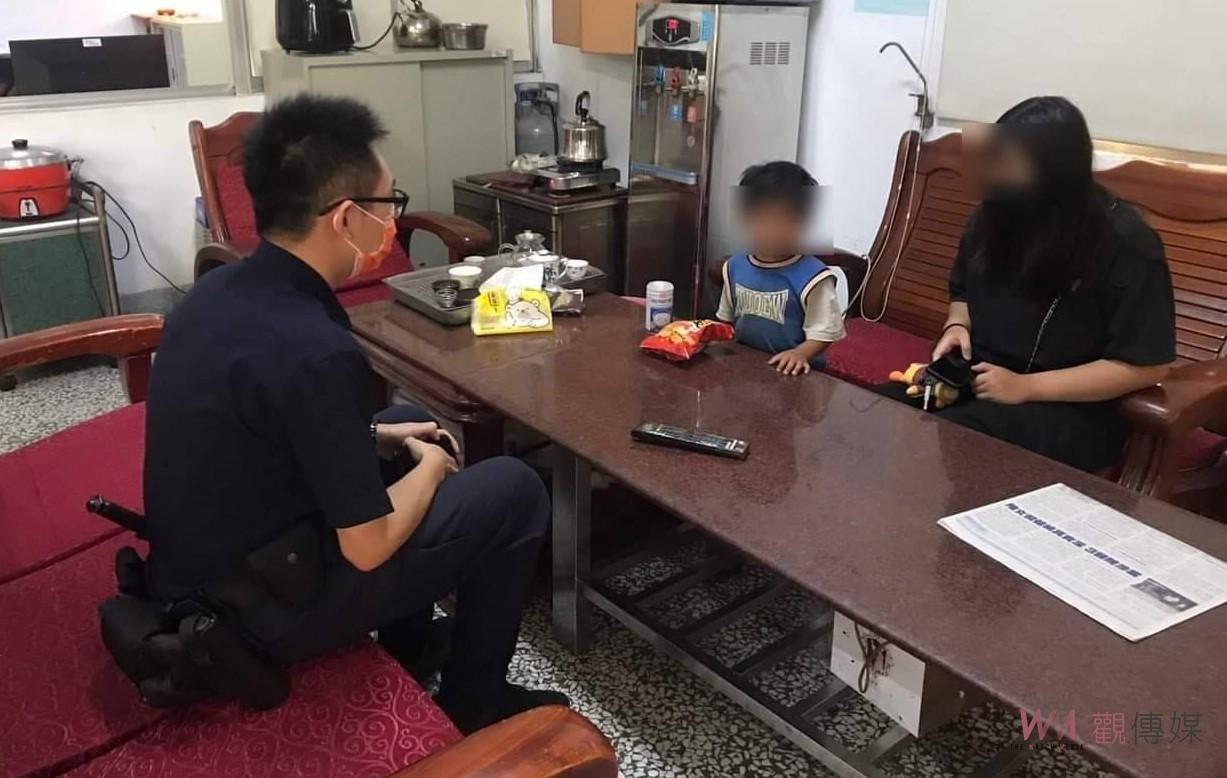3歲男童偷溜出門　臺西警幫他找到家人 - https://www.watchmedia01.com