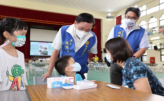 保障幼兒健康 南投縣自購免戳鼻唾液快篩劑配送幼兒園 - https://www.watchmedia01.com