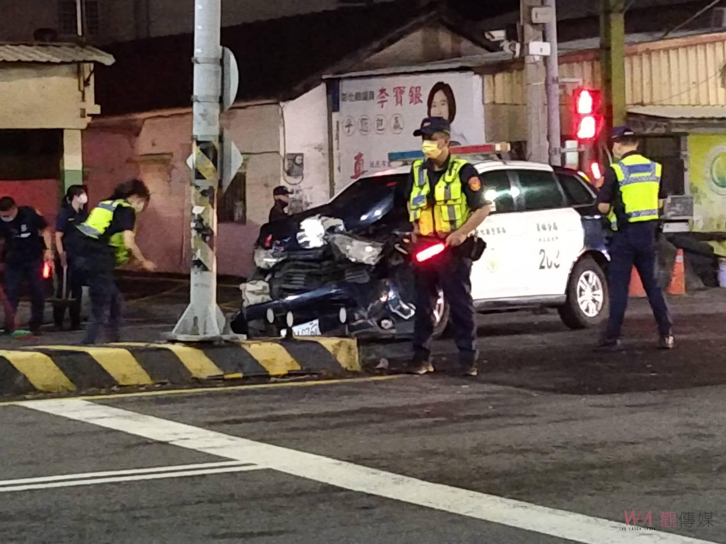 影／男嬰父派出所下跪求警車開道　護送發燒1歲確診童就醫釀五傷車禍 - https://www.watchmedia01.com