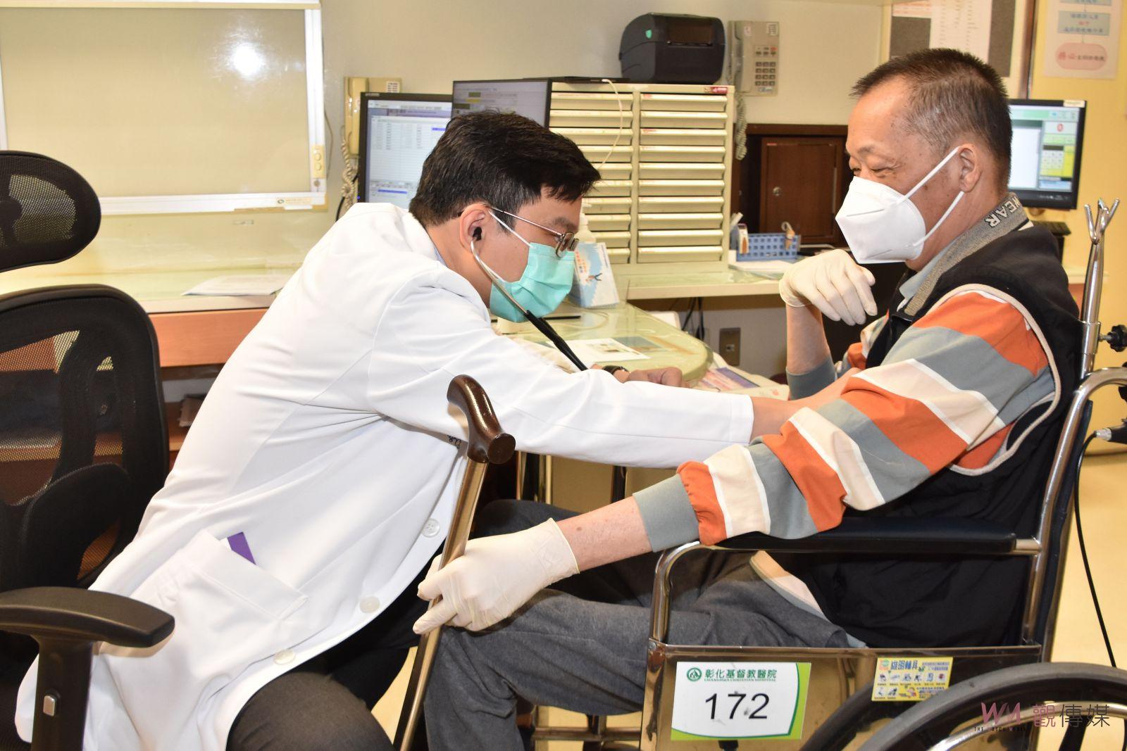 影／靠葉克膜、心室輔助器延命8個月　5旬患者接受心臟移植獲新生 - https://www.watchmedia01.com