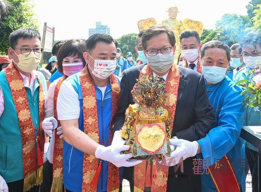 中壢慈惠堂70週年祈福大遶境巡禮　桃園市長鄭文燦祈求母娘庇佑疫情退散 - https://www.watchmedia01.com