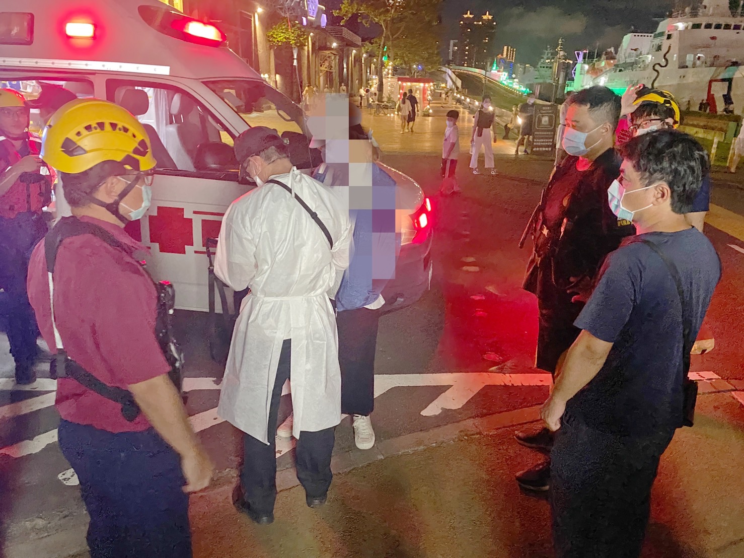 男子《男著女裝》嘆社會忽視「多元性別」議題尋短 高雄暖警苦勸挽回 - https://www.watchmedia01.com