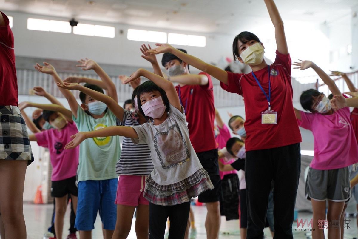 台大口腔衛生服務隊　偏鄉小學衛教義診 - https://www.watchmedia01.com