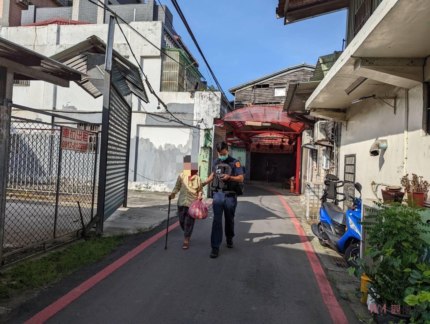 失智老婦外出迷失 桃園龜山分局迴龍所暖警協助返家 - https://www.watchmedia01.com