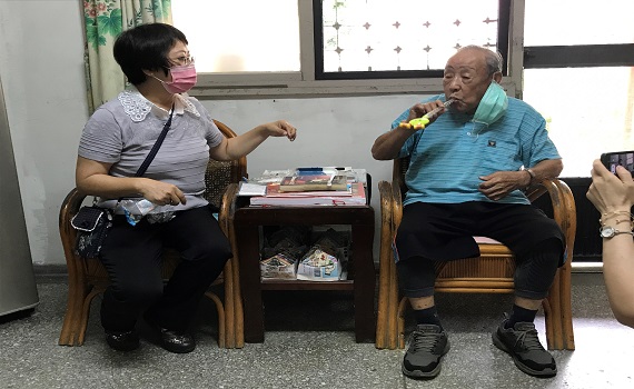 南投縣榮服處「感動服務」聯手南開科技大學推廣自立支援照顧 - https://www.watchmedia01.com