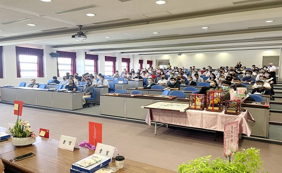 國立埔里高工111學年度校長謝敬堂佈達交接典禮 - https://www.watchmedia01.com