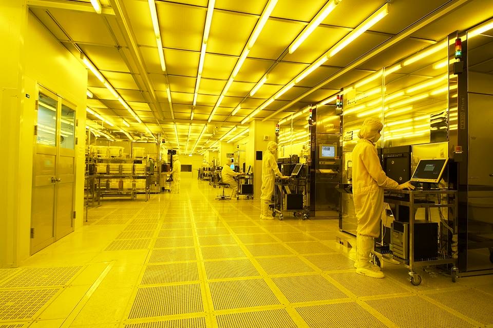 矽品開發多項扇出型封裝技術　與7家大學產學合作釋放運算晶片強大算力 - https://www.watchmedia01.com
