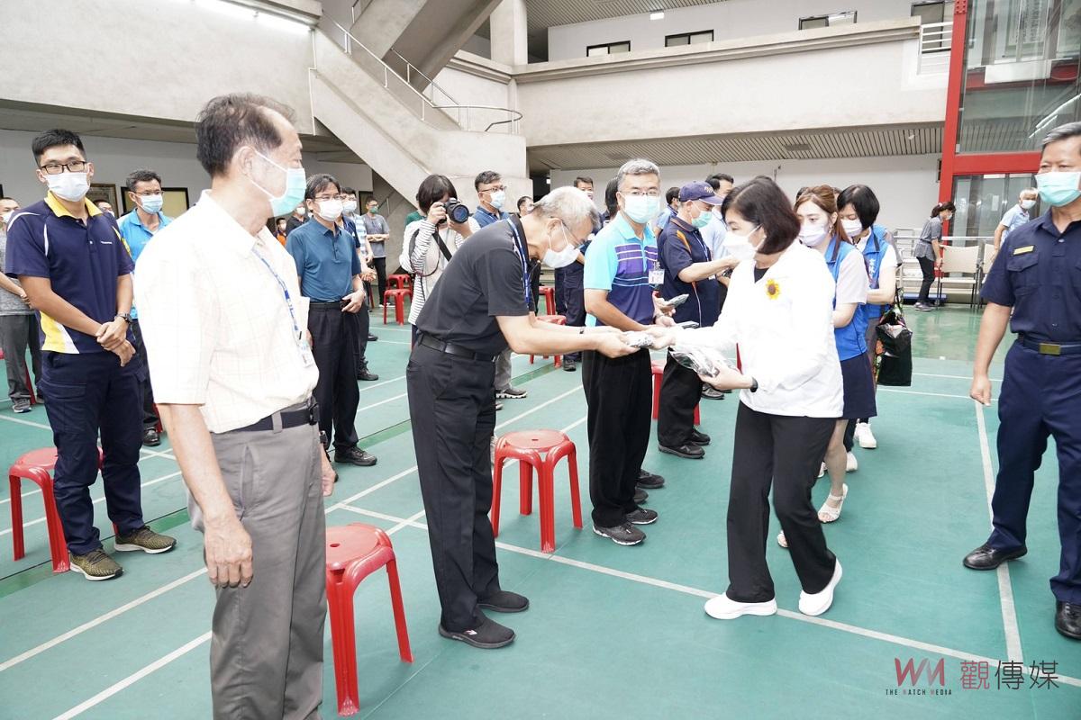 父親節快樂前夕　張麗善感謝員警辛勞送祝福 - https://www.watchmedia01.com