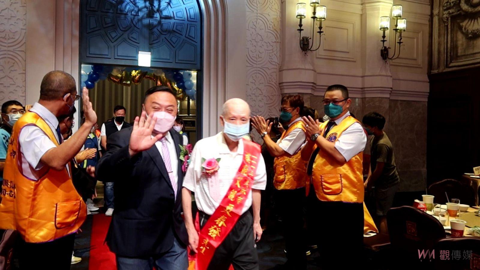 影／爸「雄」讚！員林市111年模範父親表揚　選拔出46位模範父親 - https://www.watchmedia01.com