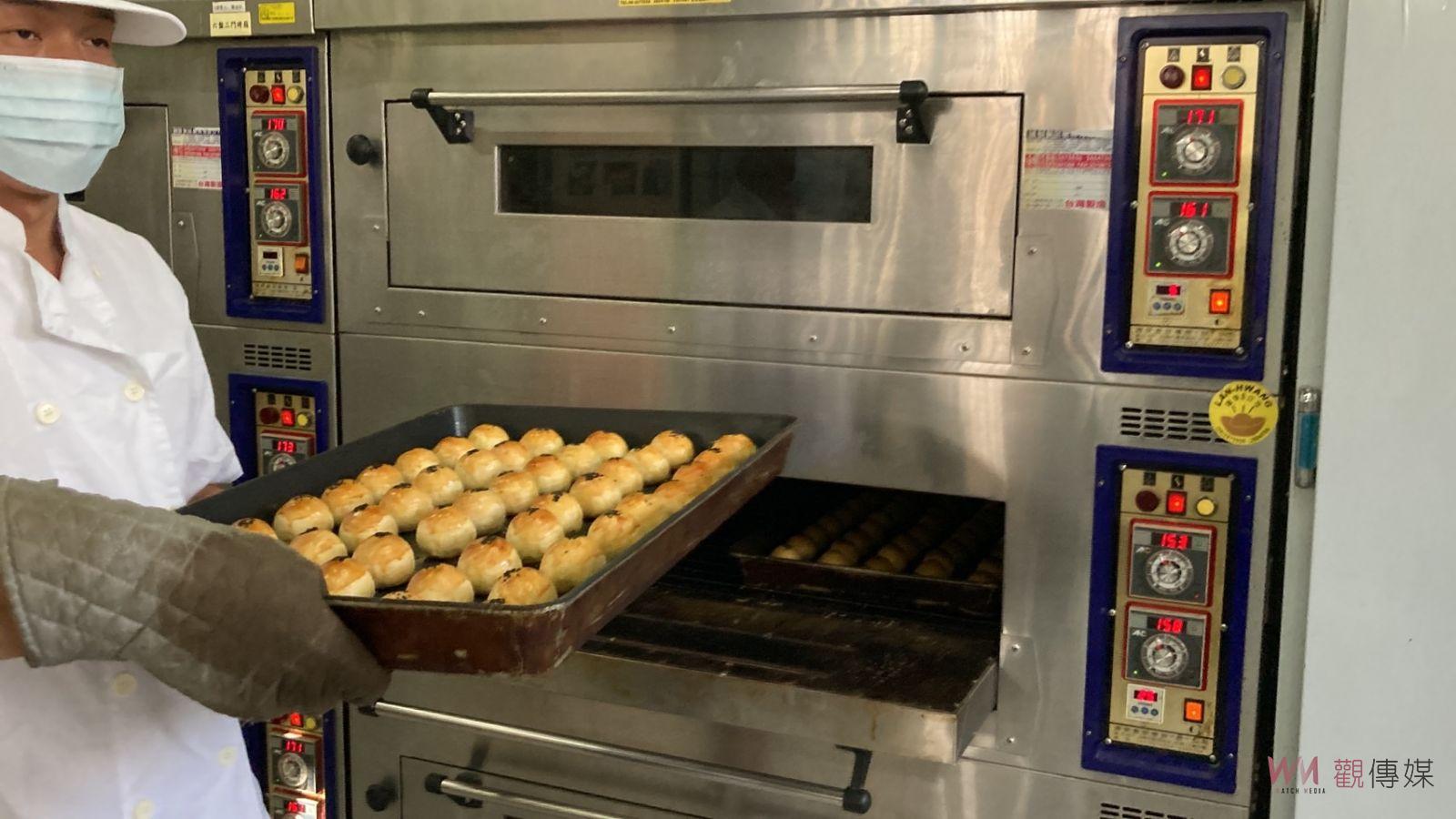 影／原物料高漲！鐵窗牌月餅漲價三成　8萬5500顆月餅1天內秒殺 - https://www.watchmedia01.com