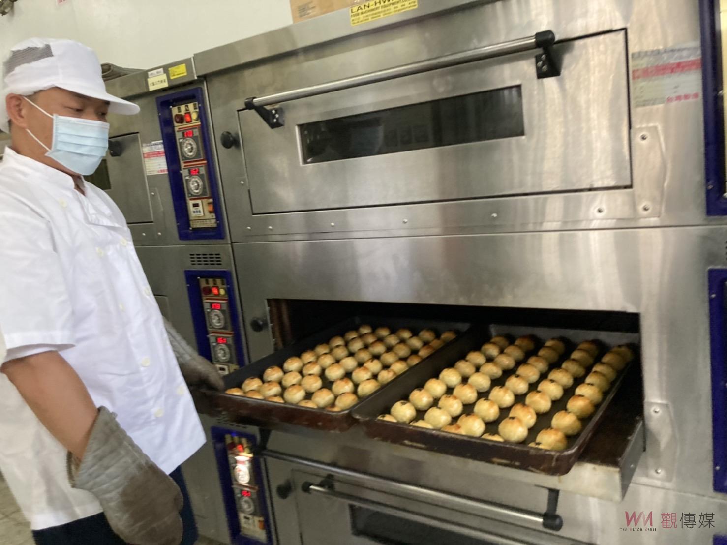 影／原物料高漲！鐵窗牌月餅漲價三成　8萬5500顆月餅1天內秒殺 - https://www.watchmedia01.com