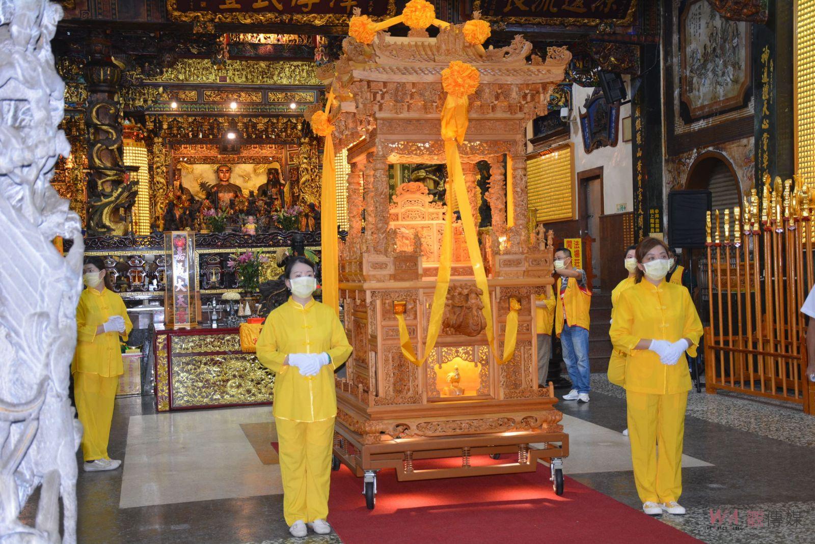 大天宮啟用九龍鑾轎　蔡英文總統親扶聖駕登輦安奉 - https://www.watchmedia01.com