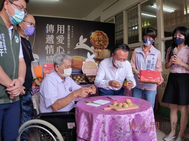 民雄鳳梨與鹹蛋黃流沙交織口感 嘉義縣庇護工場「富翁餅」暖心推出 - https://www.watchmedia01.com
