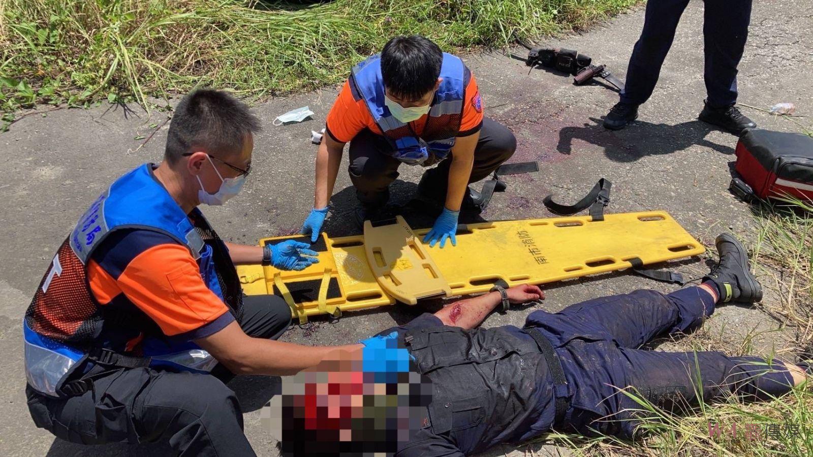 台南殺警案殉職警相驗 兩人身中多刀 - https://www.watchmedia01.com