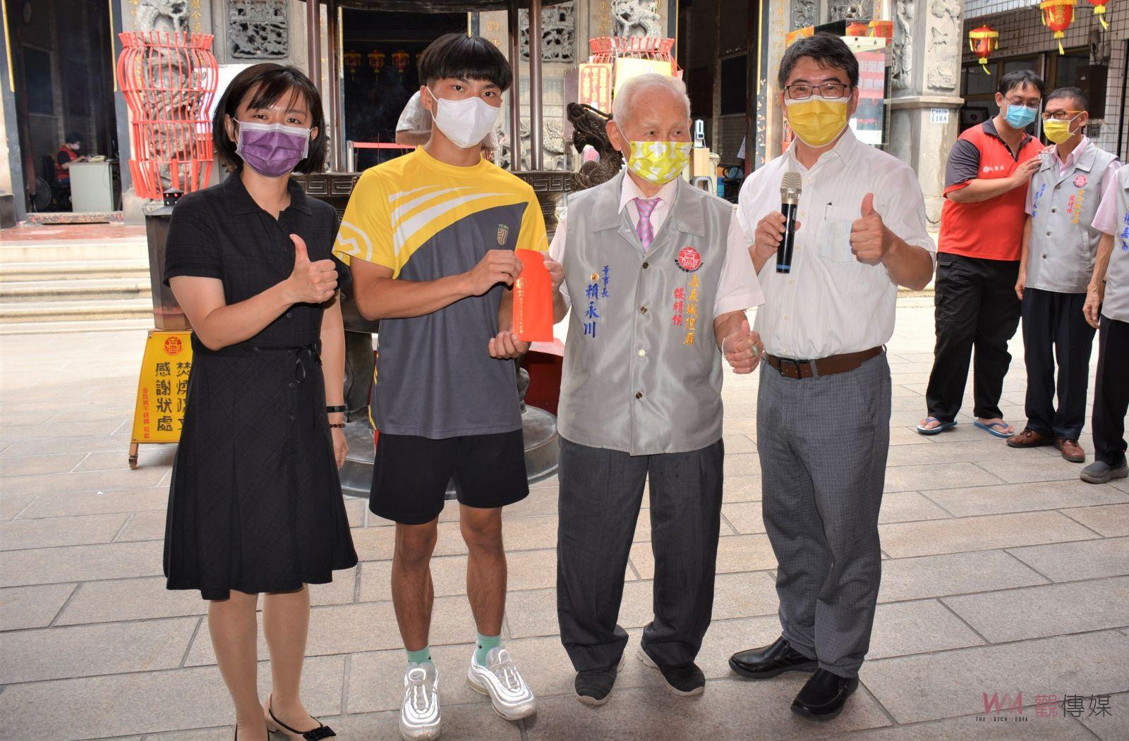 感謝城隍捐助認養　永慶高中競賽亮眼佳績賀聖誕 - https://www.watchmedia01.com