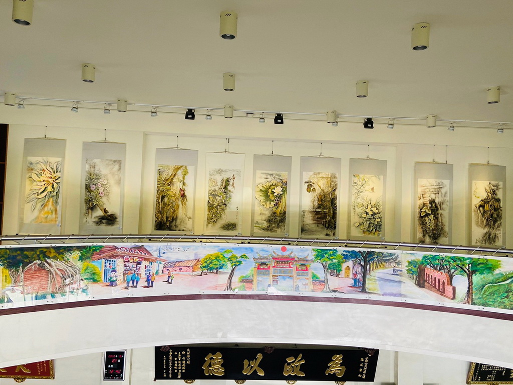 黃立丹師生快樂美術班聯展 生活中的美學展現萬般花漾 - https://www.watchmedia01.com