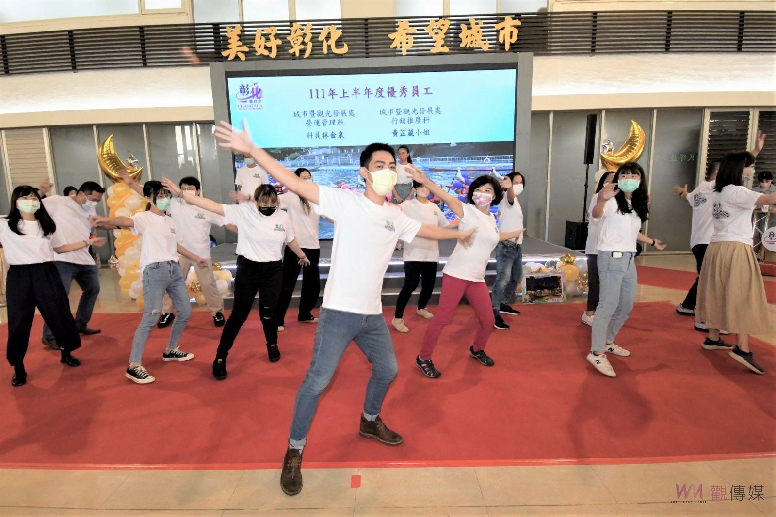 影／獎勵！正能量！111年上半年度好事彰揚獎勵暨優秀員工表揚 - https://www.watchmedia01.com
