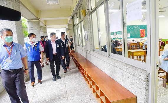 原住民族特考登場 南投縣長林明溱巡視考場秩序為考生加油打氣 - https://www.watchmedia01.com