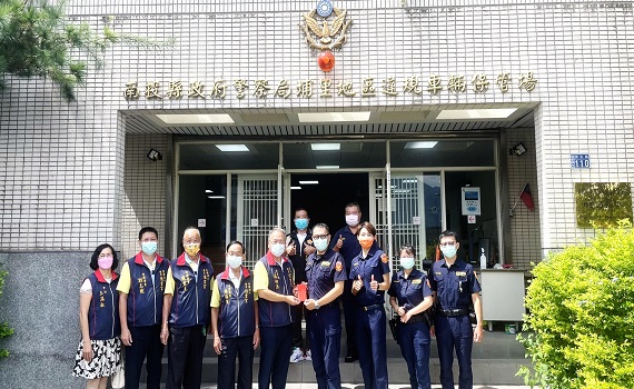 南投縣埔里恒吉宮媽祖廟秋節前夕慰問埔警辛勞 - https://www.watchmedia01.com