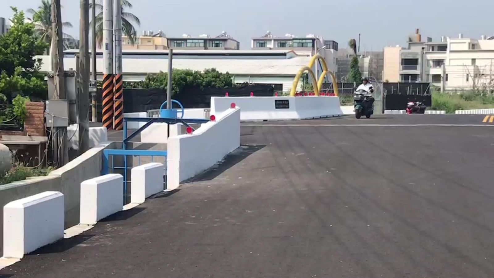 影／上班途中車禍　波麗士大人車禍重傷不治「留一口氣回家」 - https://www.watchmedia01.com