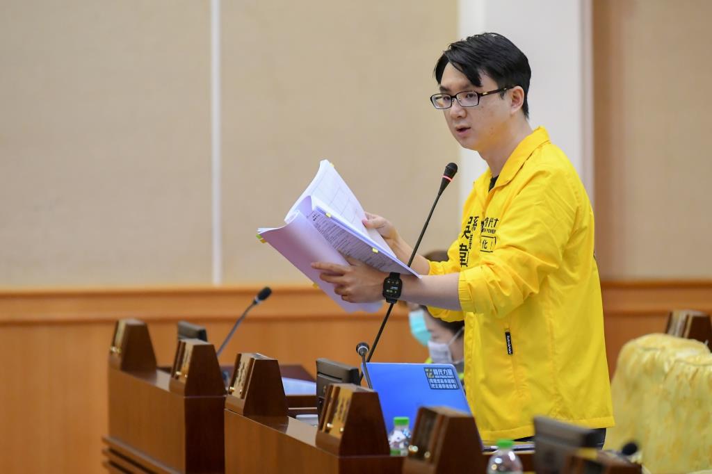 彰化縣議員吳韋達學霸問政 樹立監督縣府新風格 - https://www.watchmedia01.com