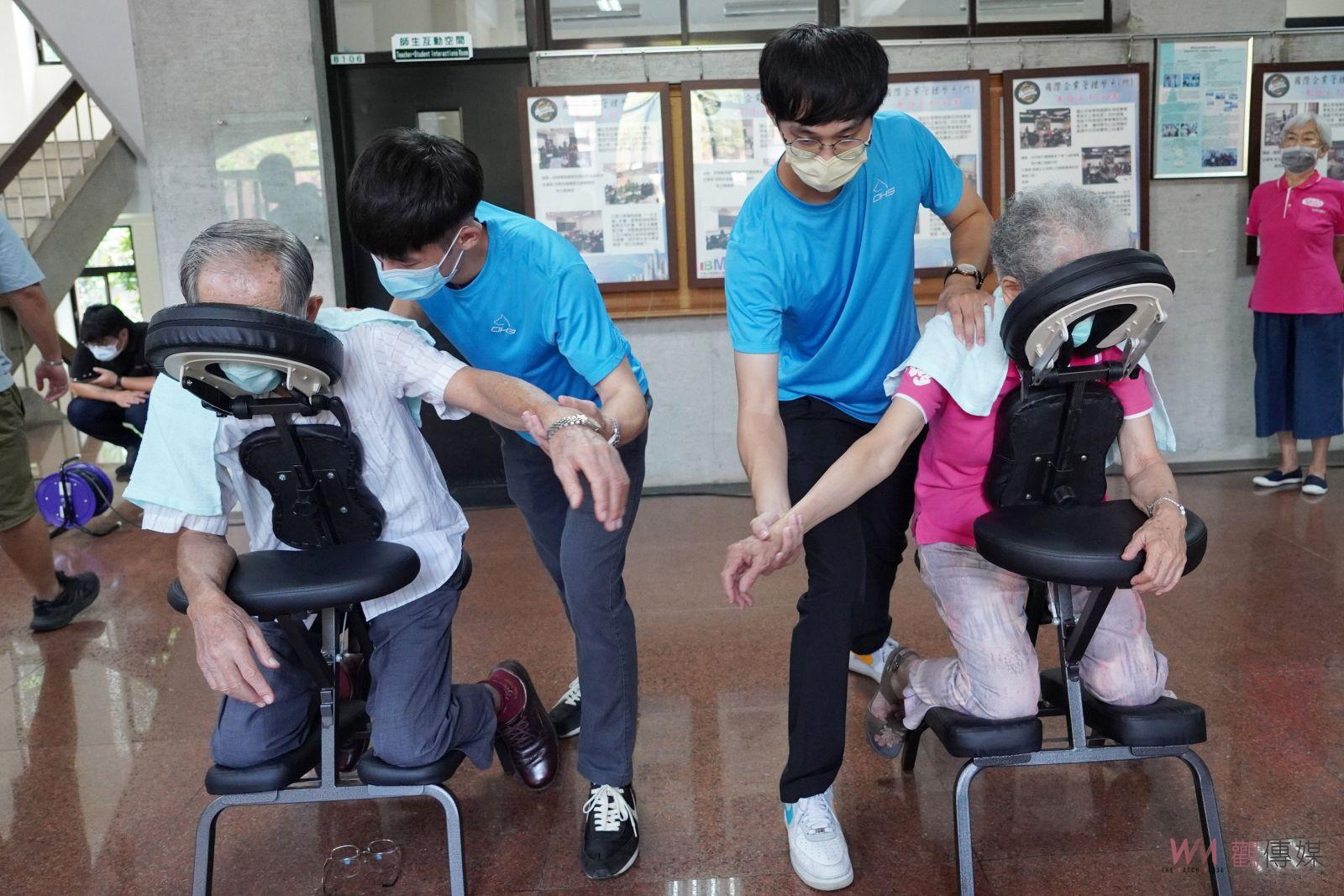 影／一句熱情的問候　大葉重陽敬老師生熱情不落人後 - https://www.watchmedia01.com
